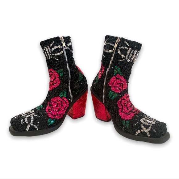 Discount Universe Pink Rose & Thorn Boot | Size 38 - Picture 4 of 5